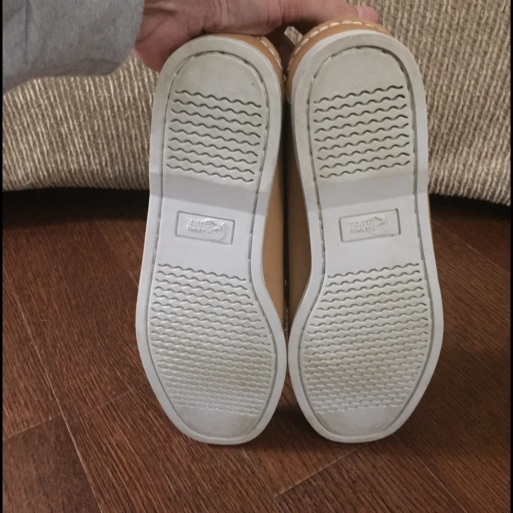 Classic Tan Boat Shoes with White Sole - Men's Casual Deck Shoes